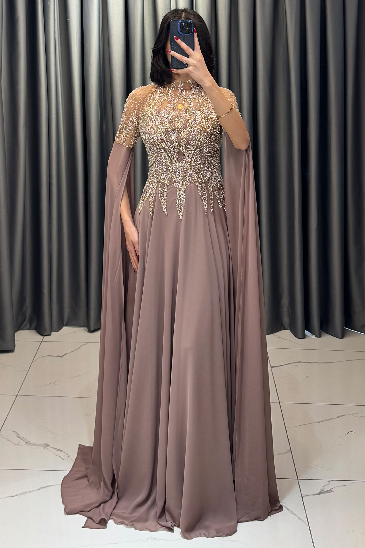 Boncuk İşlemeli Yarasa Kollu Büyük Beden Abiye Pudra