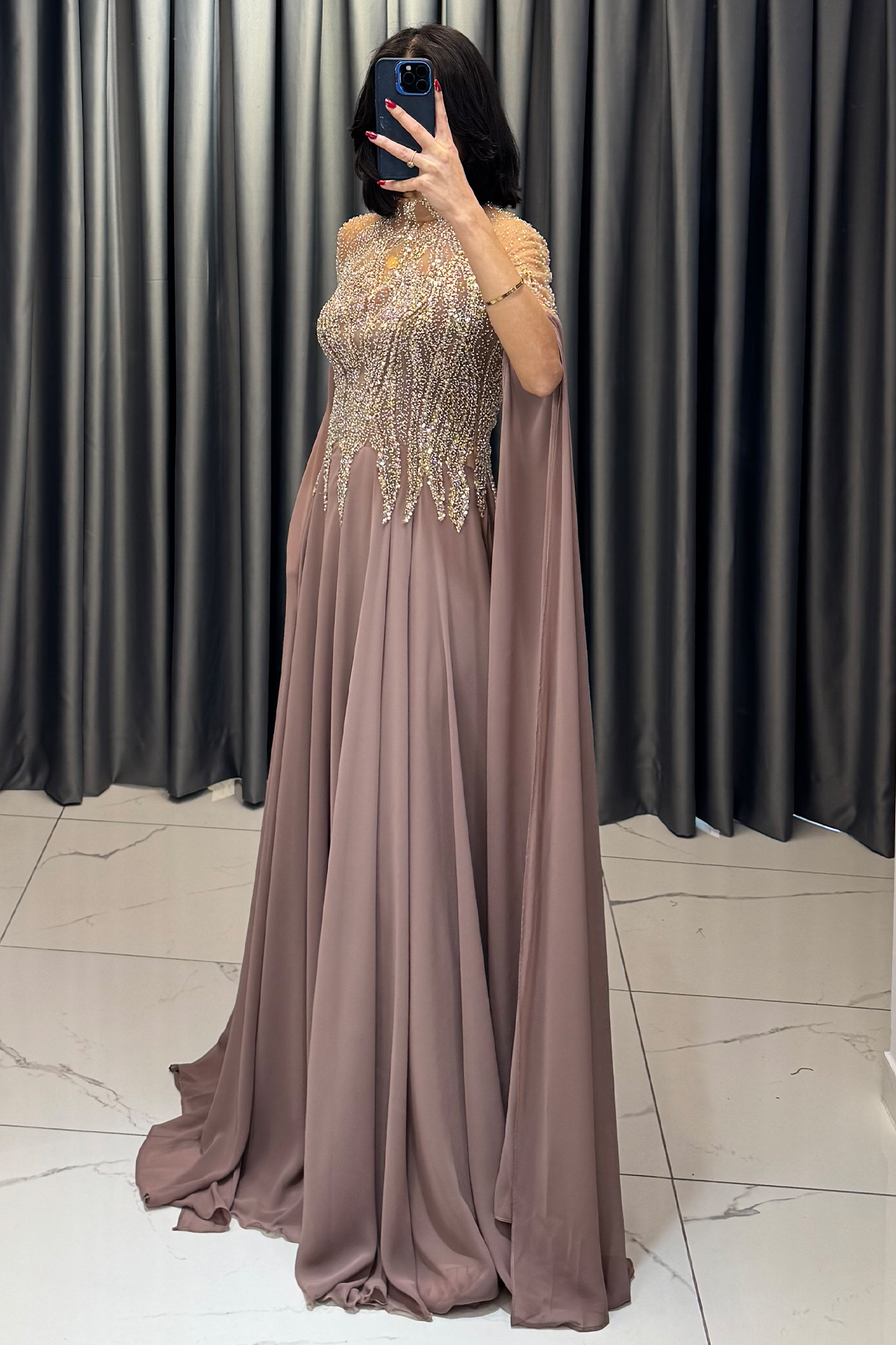 Boncuk İşlemeli Yarasa Kollu Büyük Beden Abiye Pudra - Görsel 3