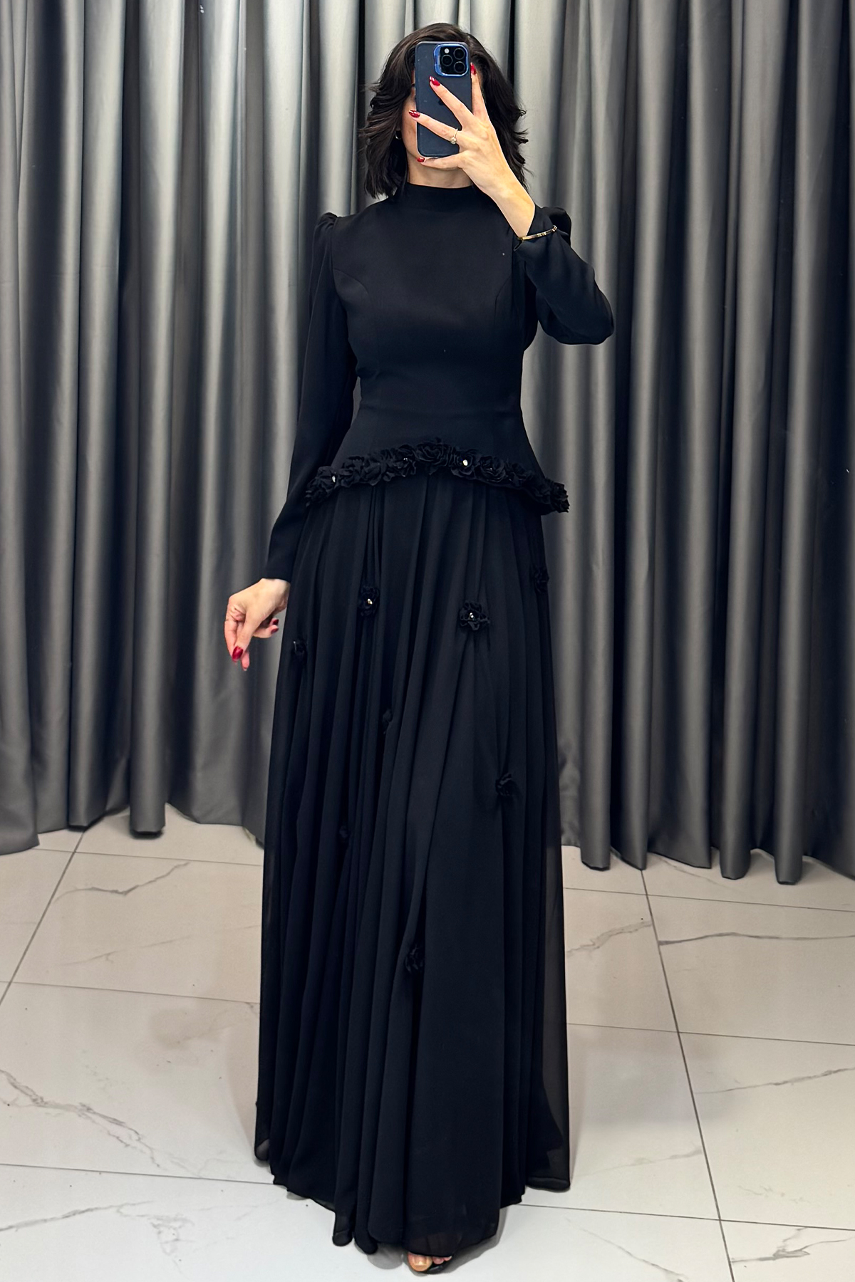 Çiçek Detaylı Belden Oturtmalı Tesettür Abiye Siyah