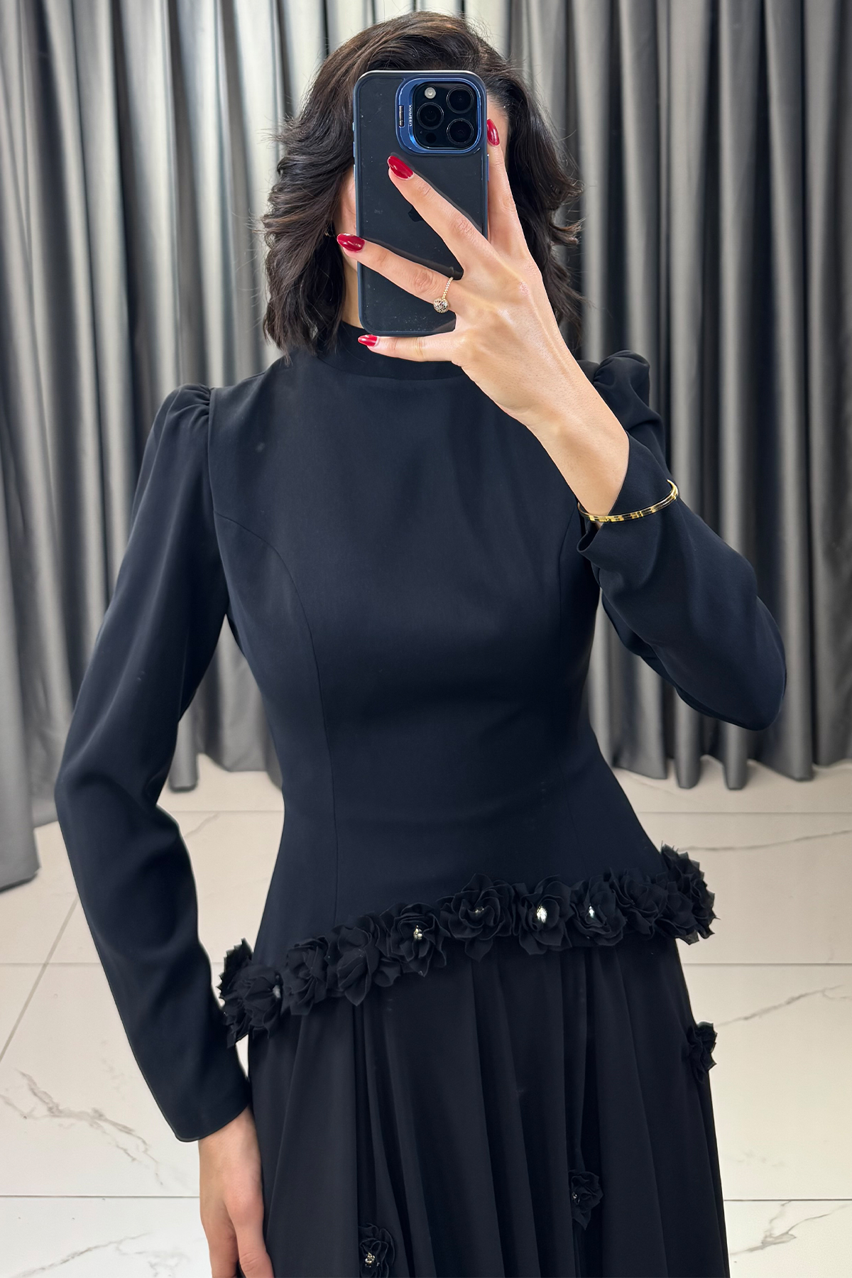 Çiçek Detaylı Belden Oturtmalı Tesettür Abiye Siyah - Görsel 2