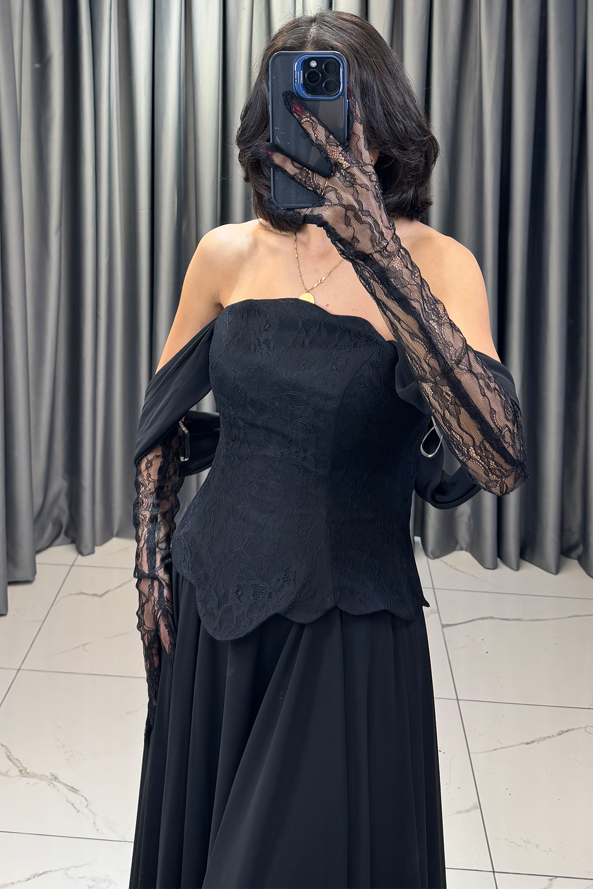 Düşük Kollu Dantel Detaylı Belden Oturtmalı Eldivenli Abiye Siyah - Görsel 4