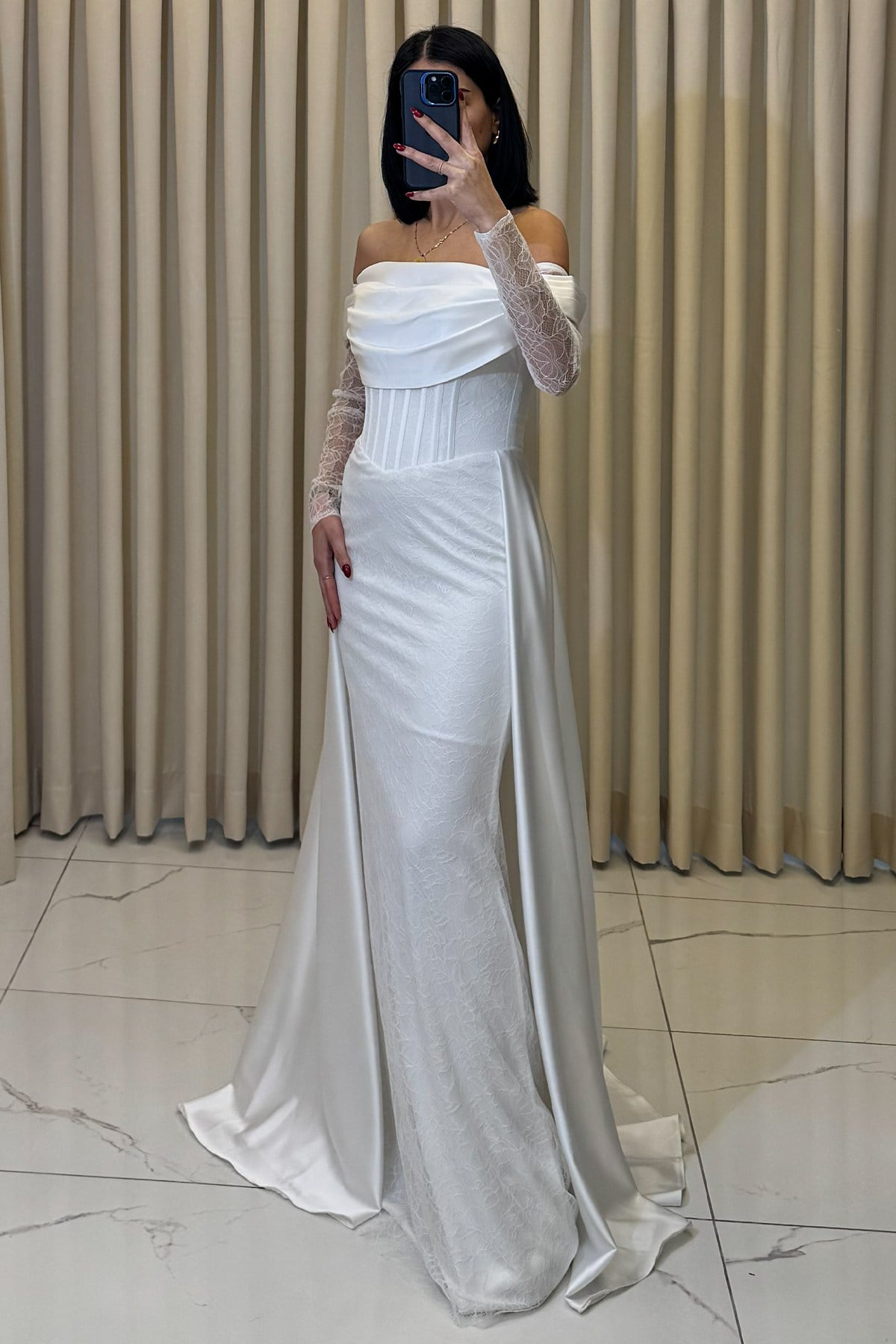 Düşük Kollu Lez Dantel Pelerinli Abiye Beyaz - Görsel 3