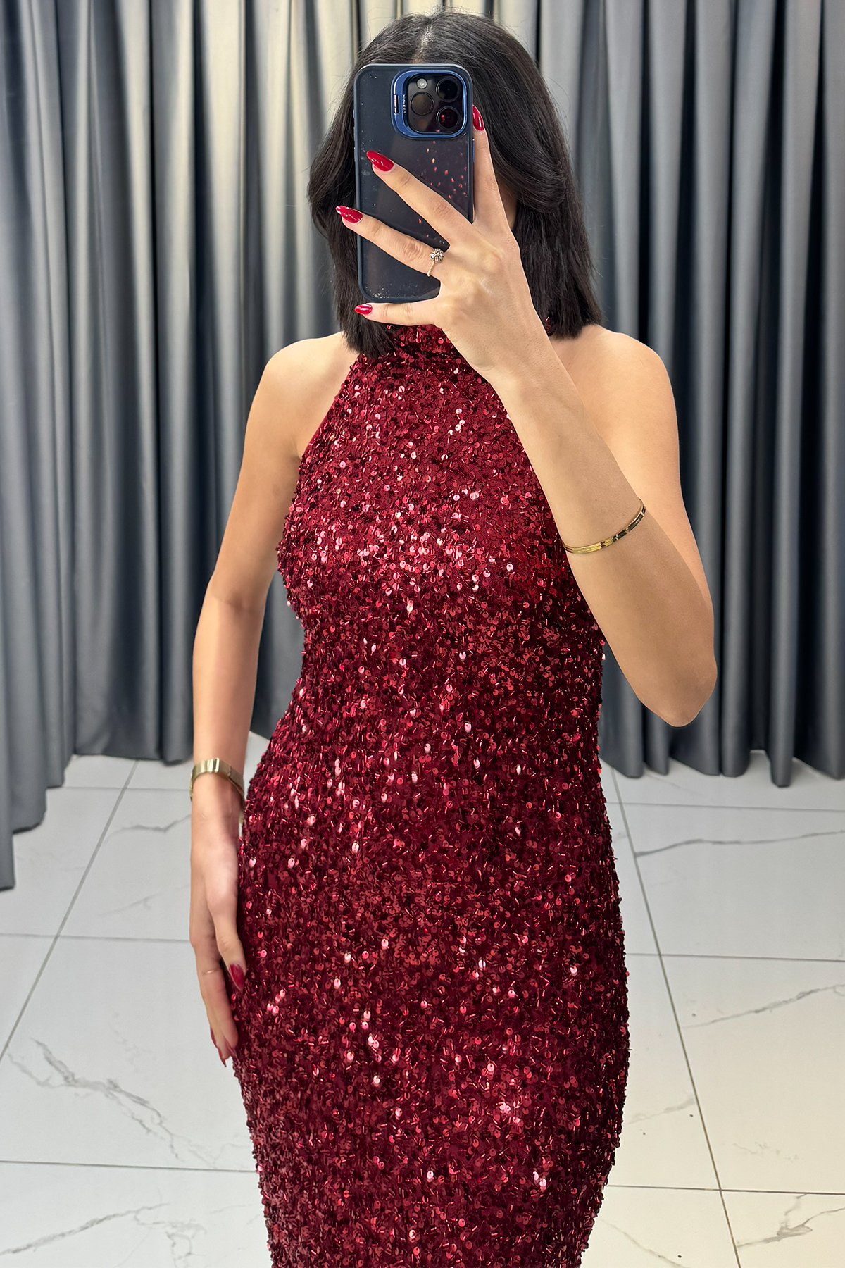 Halter Yaka Payetli Yırtmaçlı Abiye Kırmızı - Görsel 4