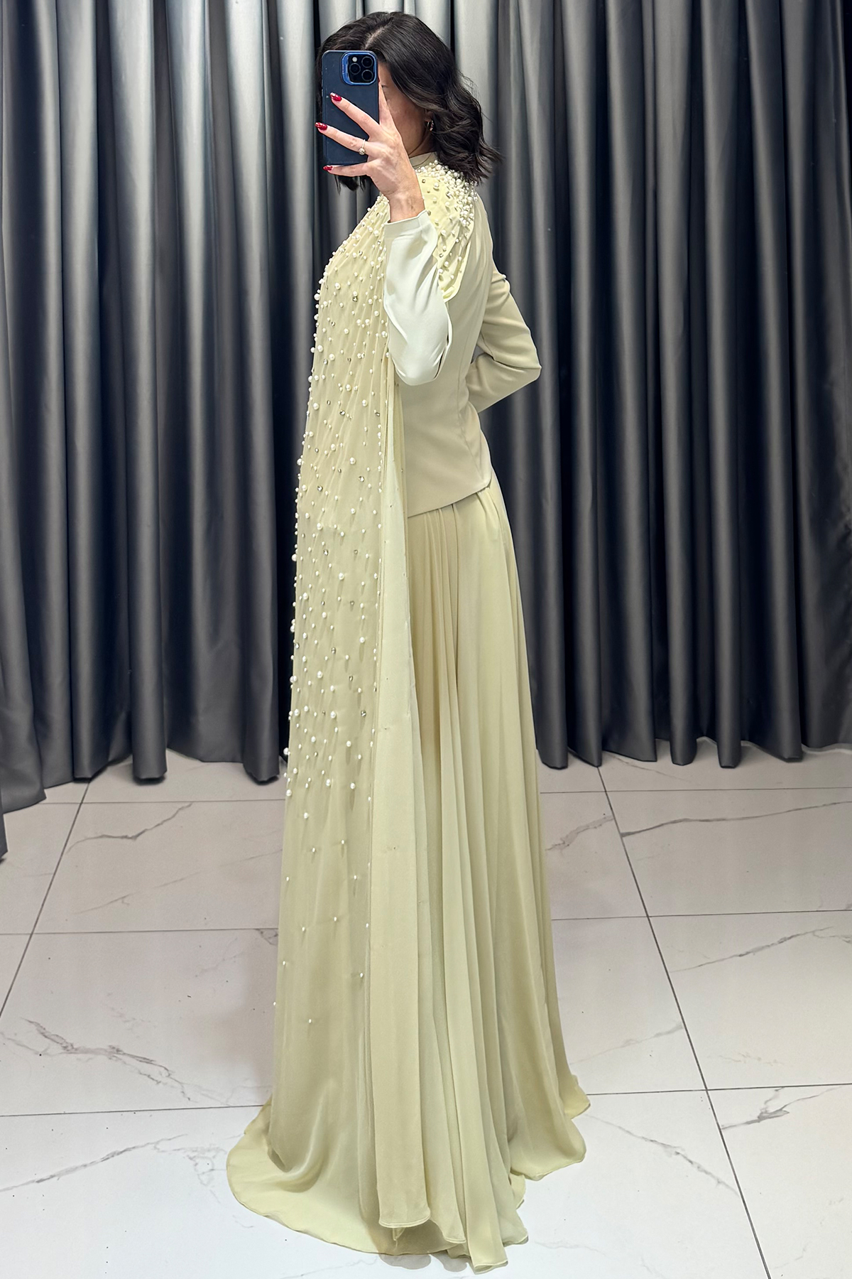 İnci Boncuk Detaylı Belden Oturtmalı Omuzdan Pelerinli Tesettür Abiye Yeşil  - Görsel 5