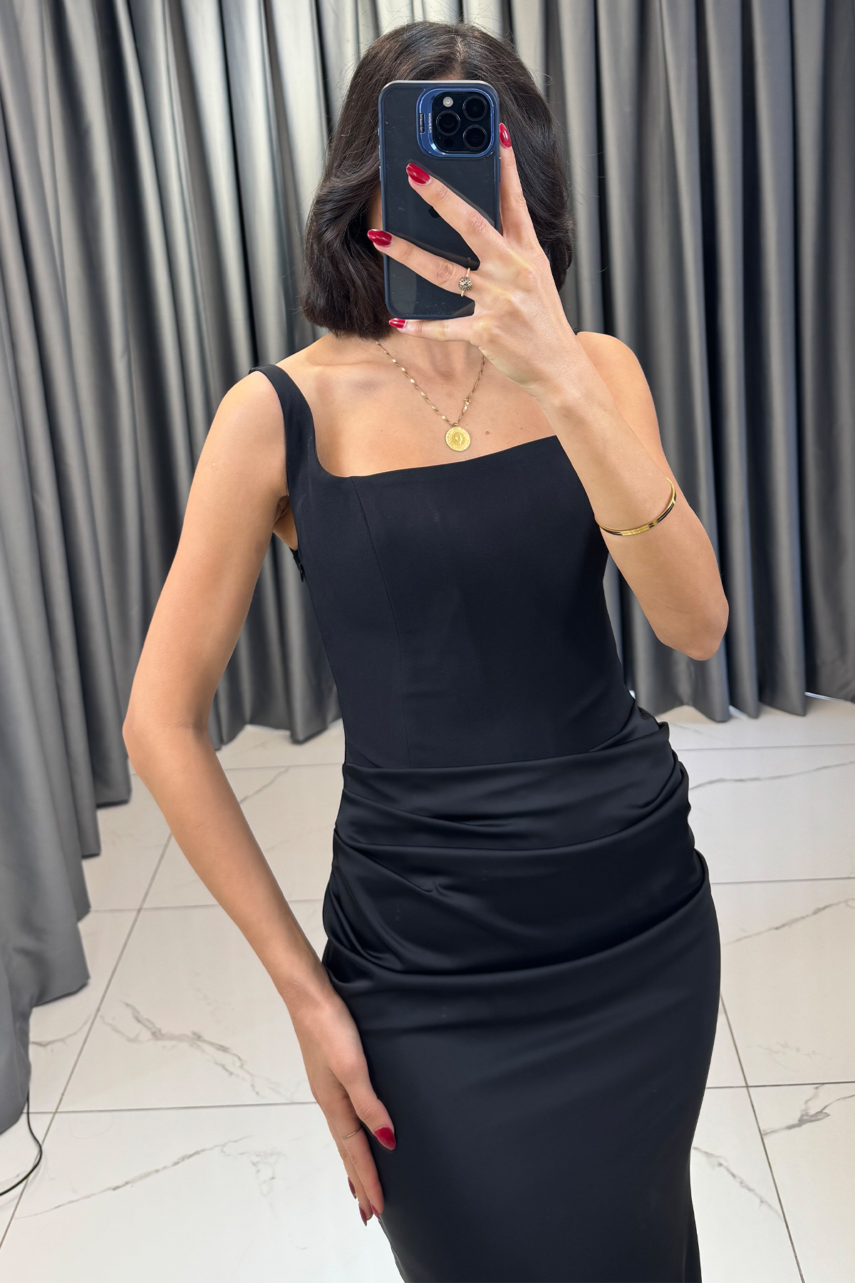 Kare Yaka Askı Detaylı Belden Oturtmalı Abiye Siyah - Görsel 2