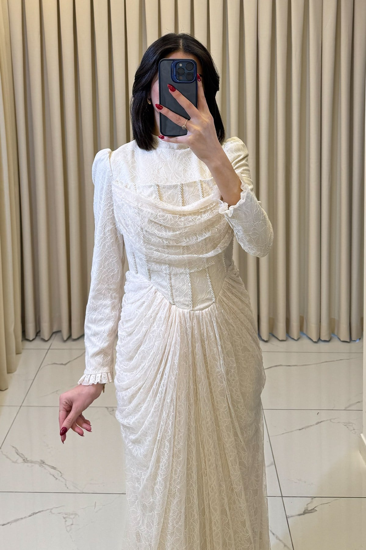 Kore Detaylı Taş İşlemeli Lez Dantel Tesettür Abiye Bej - Görsel 2