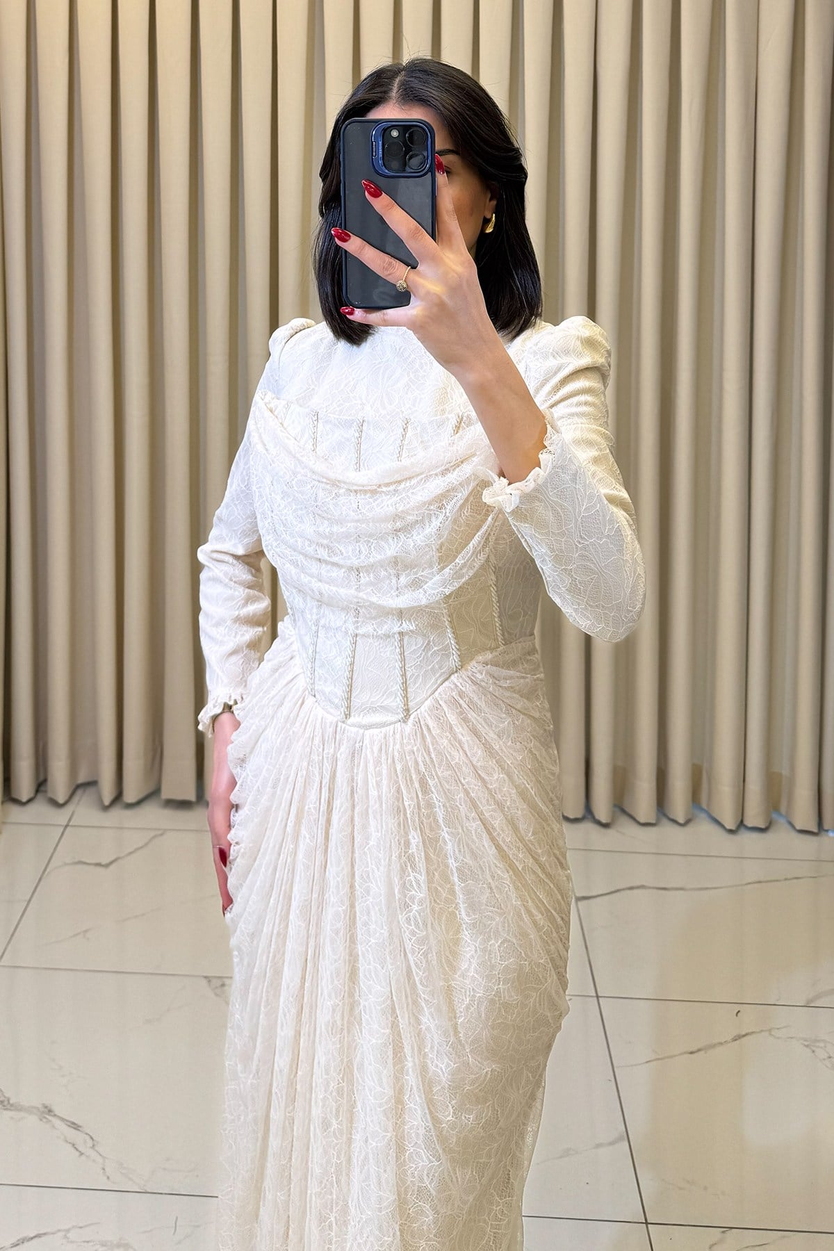 Kore Detaylı Taş İşlemeli Lez Dantel Tesettür Abiye Bej - Görsel 4