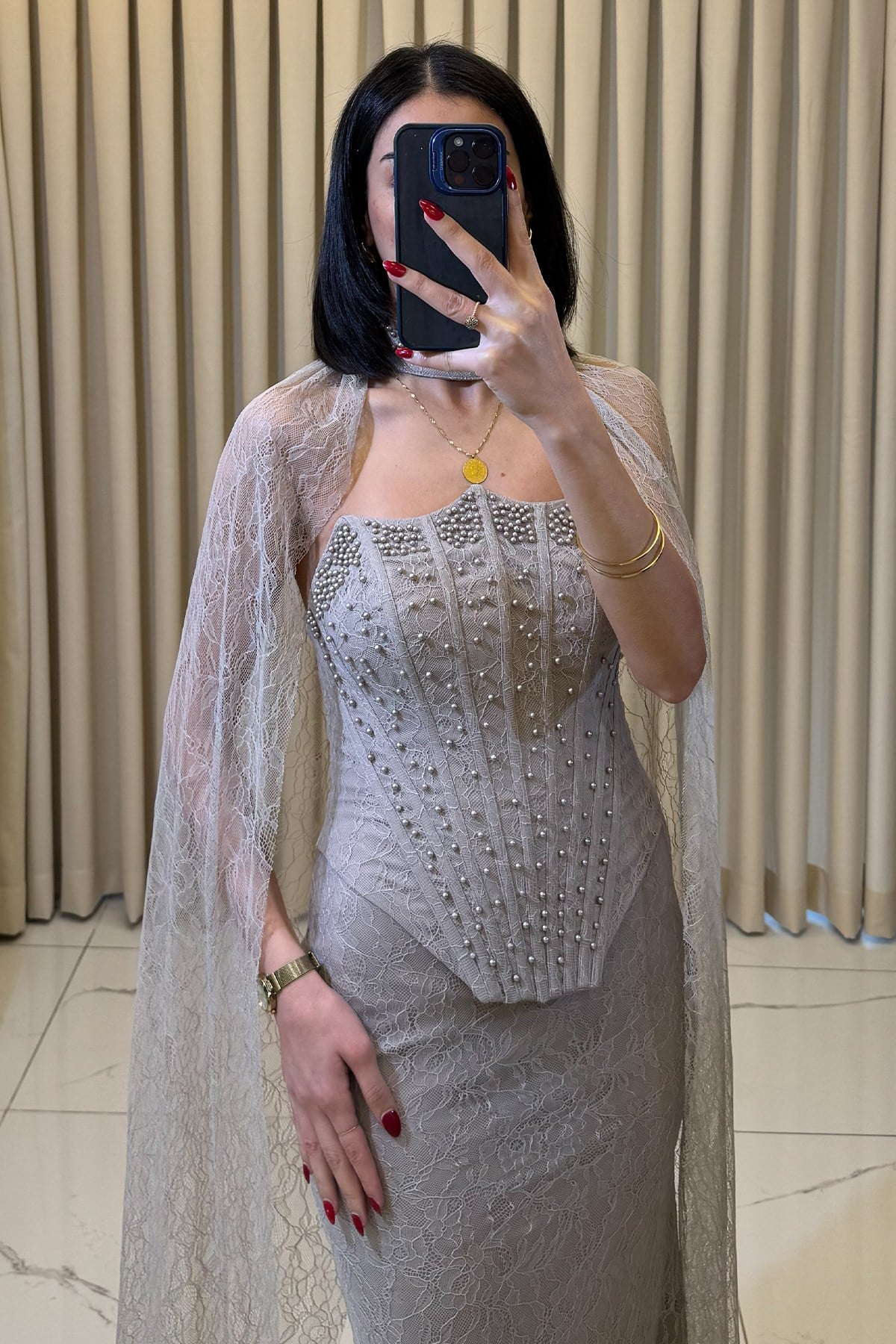 Korse Detaylı Boncuk İşlemeli Pelerinli Abiye Vizon - Görsel 2