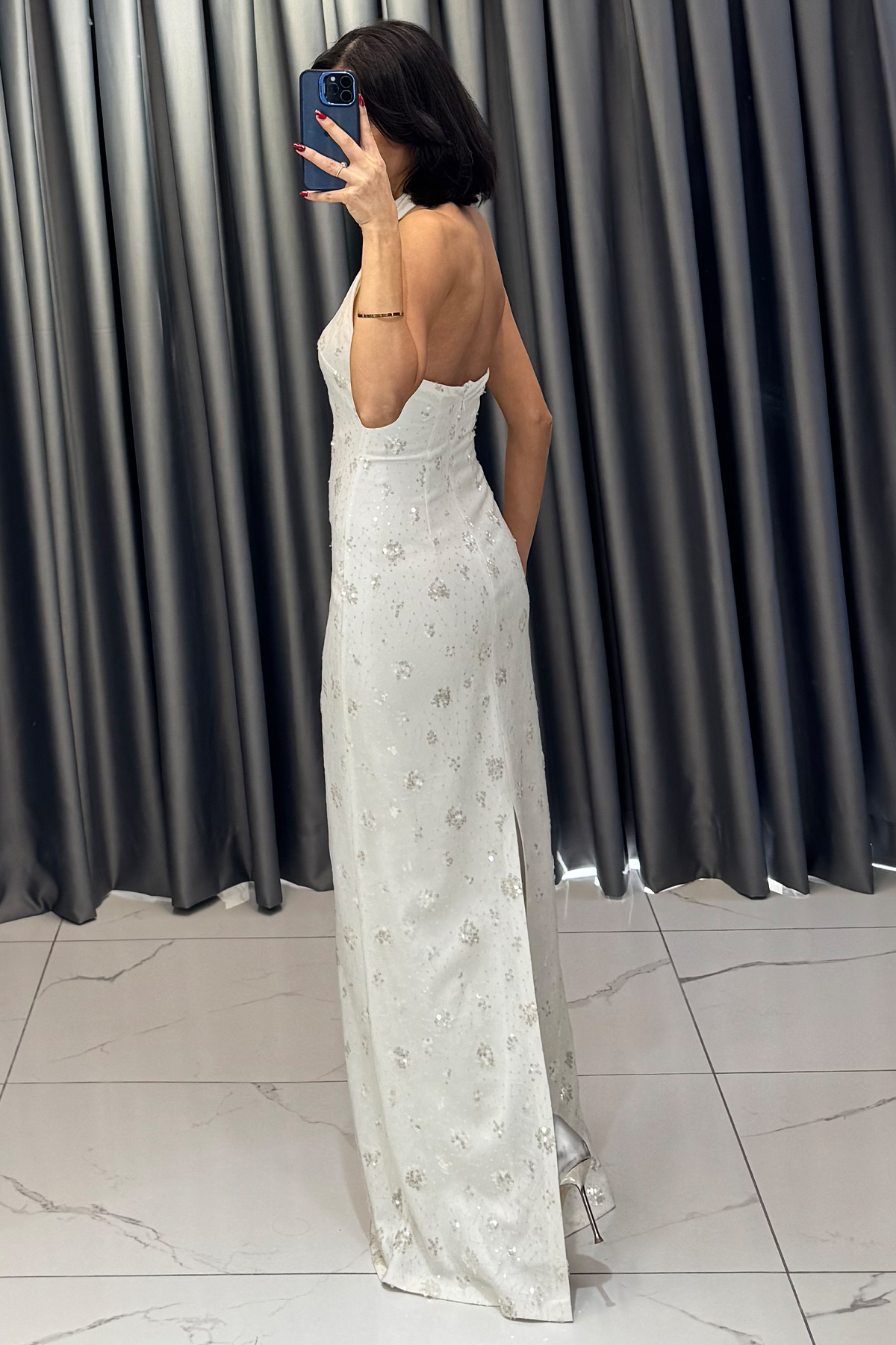 Pul Payet İşlemeli Sırt Dekolteli Halter Yaka Uzun Abiye Ekru - Görsel 5