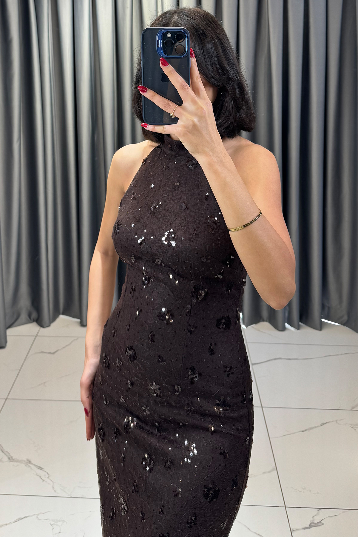 Pul Payet İşlemeli Sırt Dekolteli Halter Yaka Uzun Abiye Kahve - Görsel 4