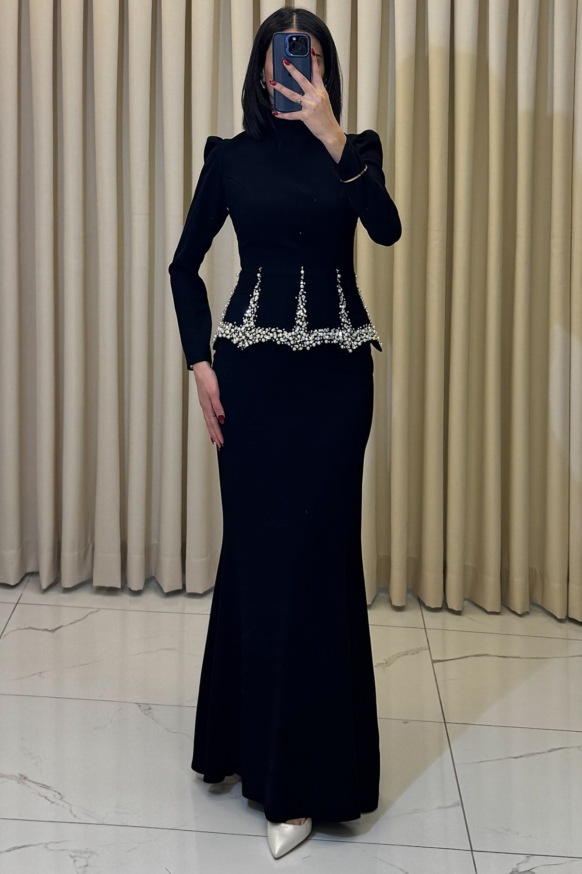 Taş Detaylı Belden Oturtmalı Balık Formunda Tesettür Abiye Siyah