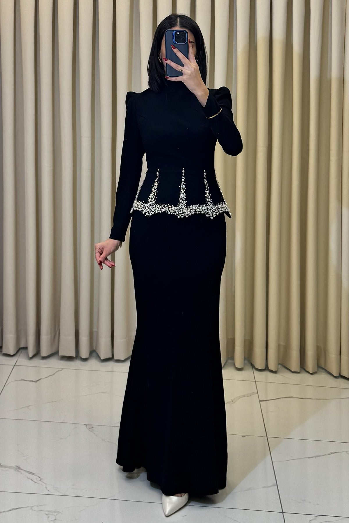 Taş Detaylı Belden Oturtmalı Balık Formunda Tesettür Abiye Siyah - Görsel 4