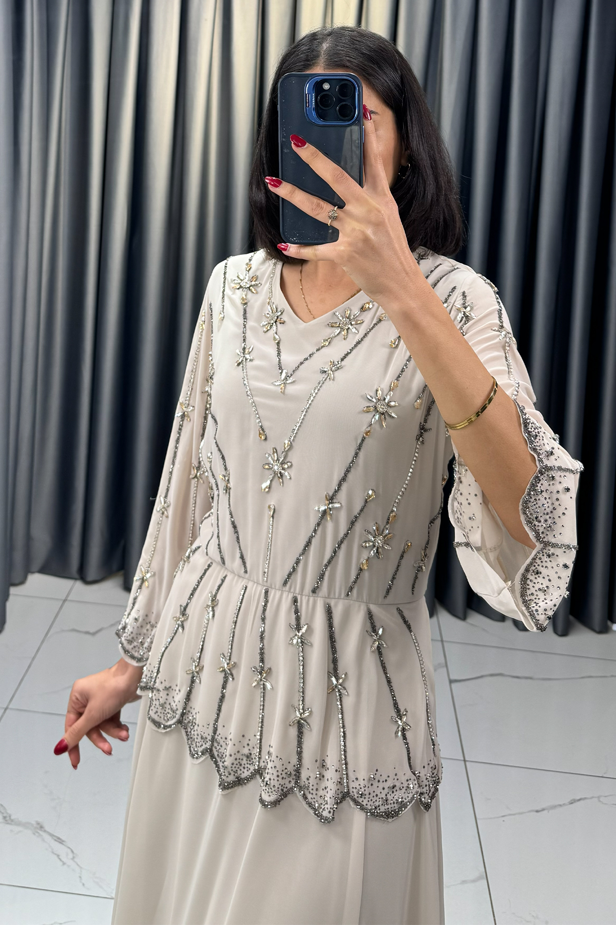 Taş Detaylı Lazer Kesimli Büyük Beden Abiye Bej - Görsel 4