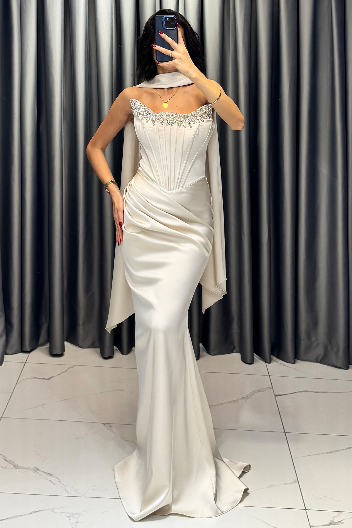 Taş İşlemeli Belden Drapeli Şal Detaylı Straplez Abiye Bej