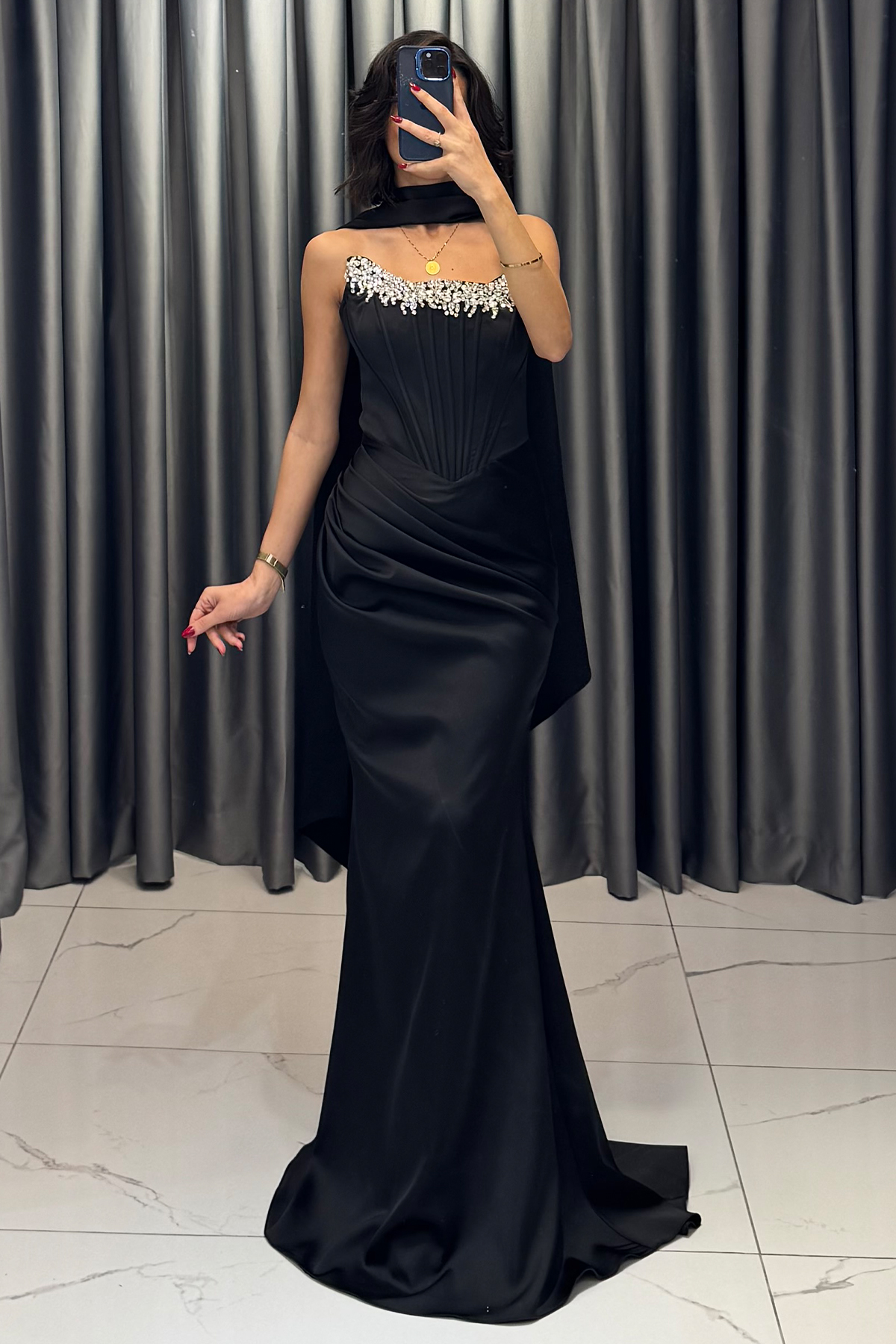 Taş İşlemeli Belden Drapeli Şal Detaylı Straplez Abiye Siyah - Görsel 5